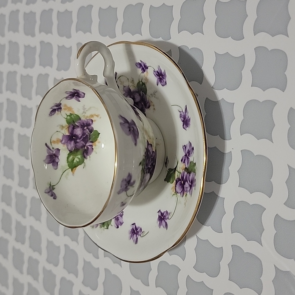 Small cup and plate🏷